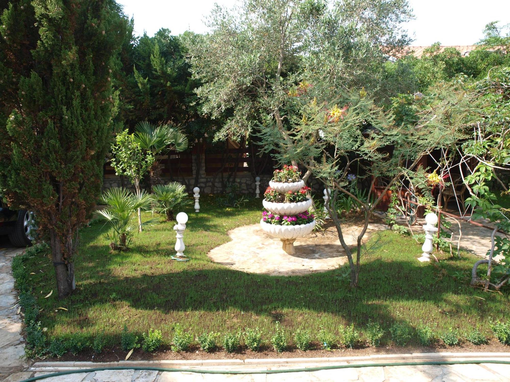 Apartments And Bungalows Vila Dalibor นิน ภายนอก รูปภาพ