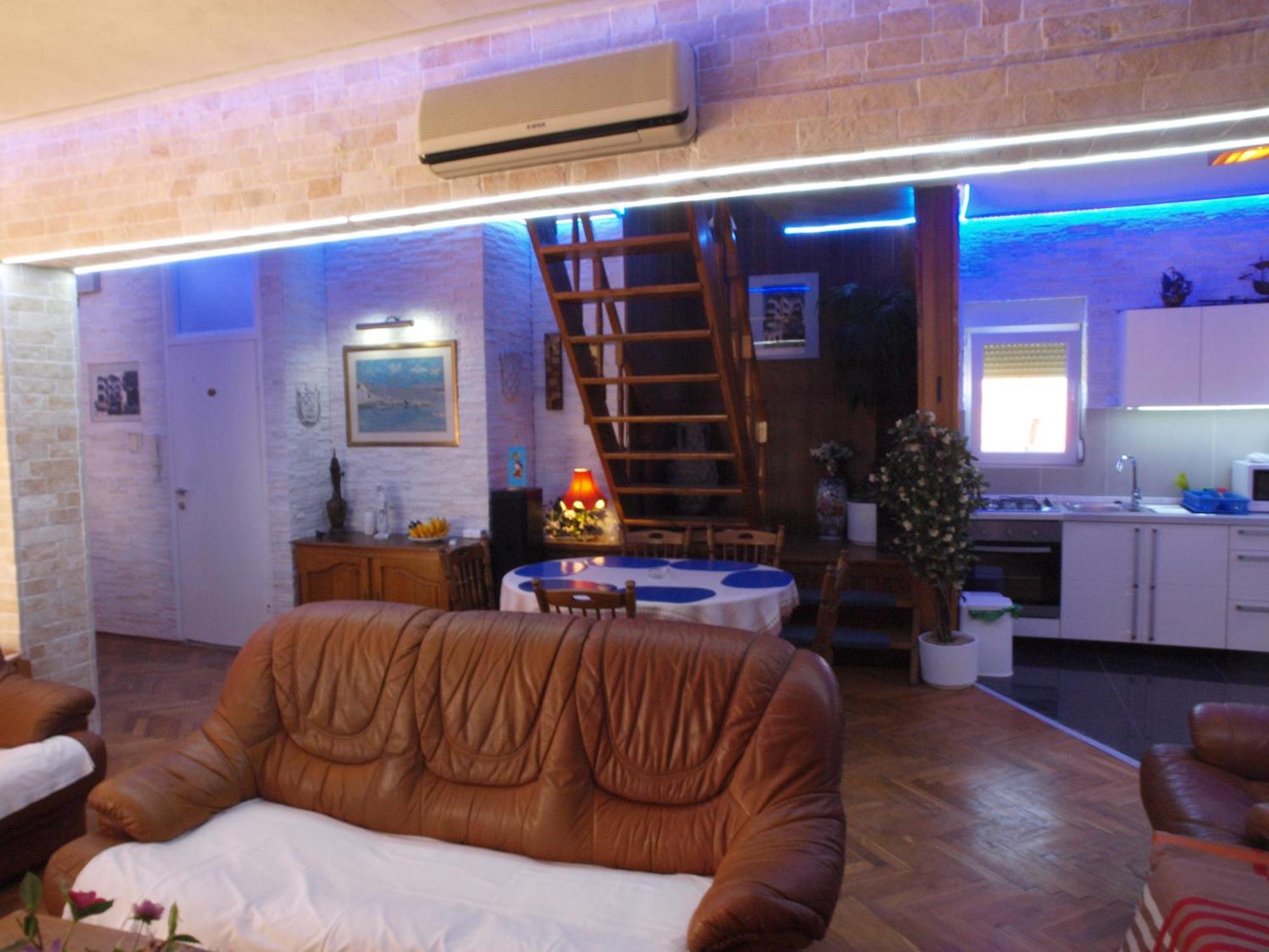 Apartments And Bungalows Vila Dalibor นิน ภายนอก รูปภาพ
